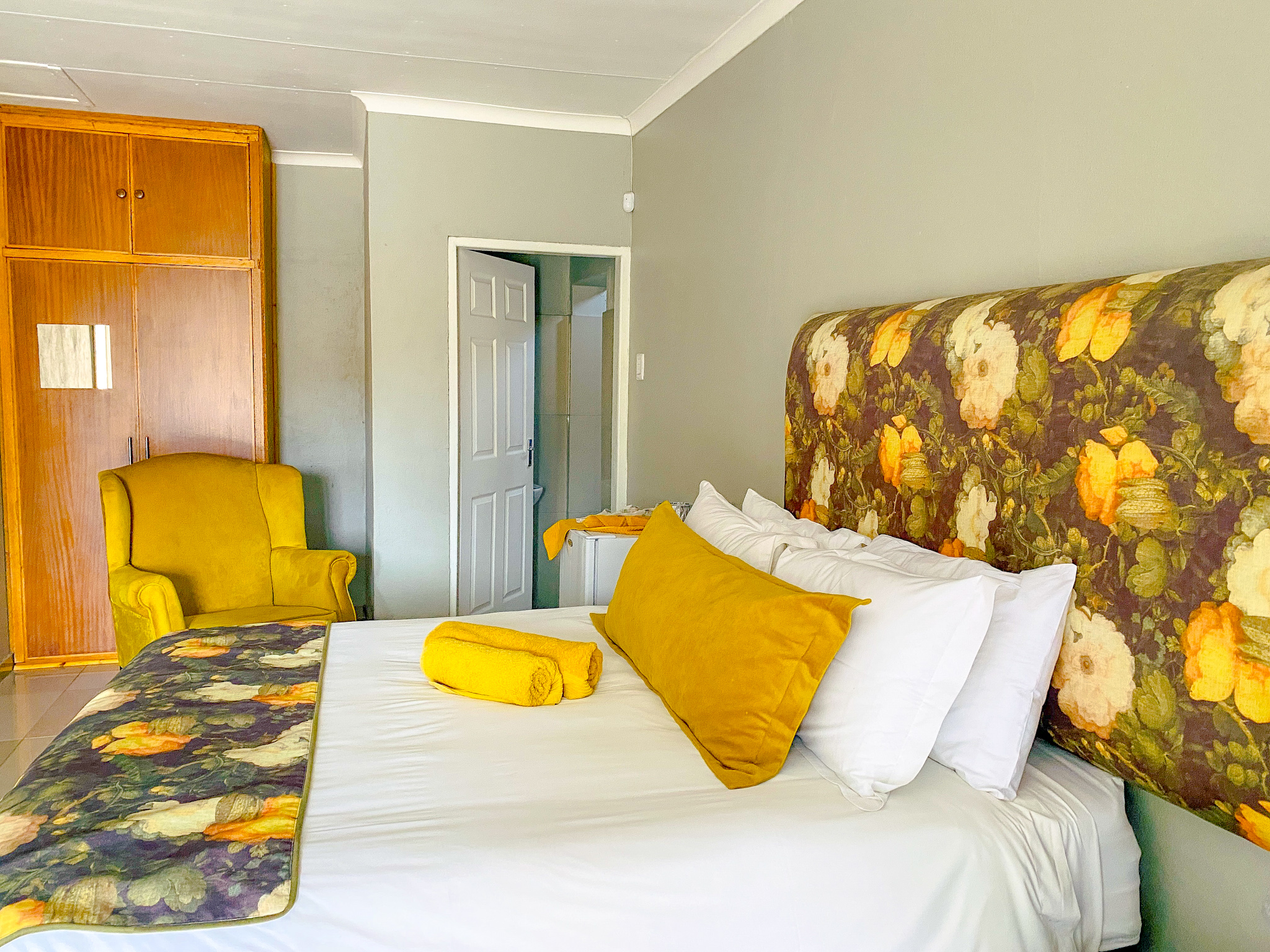 Modern Suite Interior
